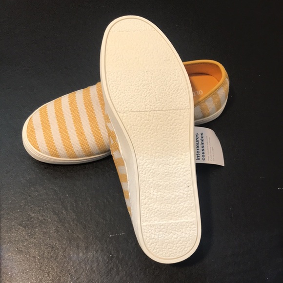 NWT Old Navy slip on sneakers - Picture 2 of 3